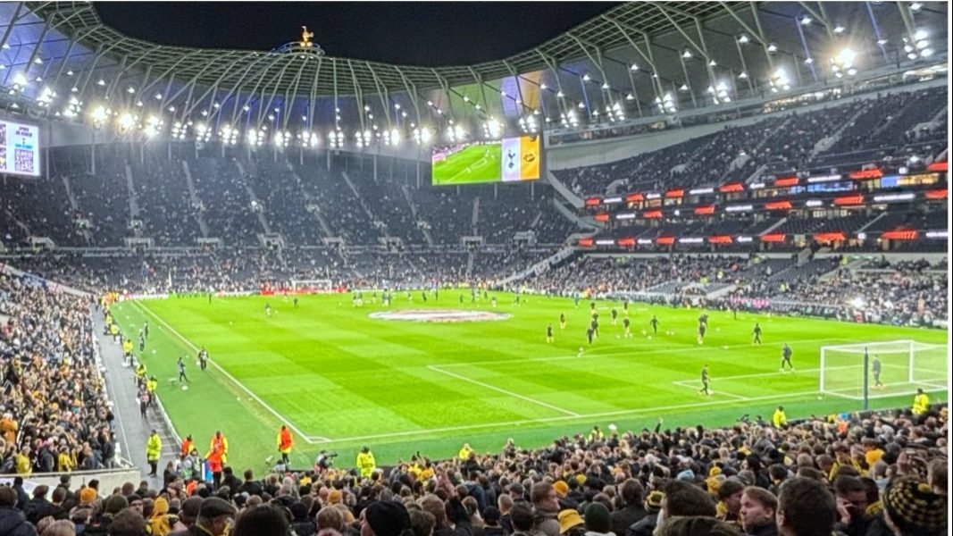 En gulsvart invasion av fotbollens huvudstad